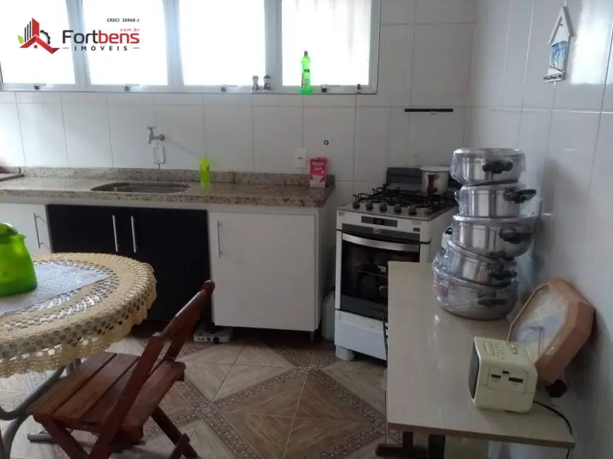 Casa com 2 quartos à venda, 300m2 em Jardim Alegria, Francisco Morato - SP - imagem 4 Foto 4 de Casa com 2 quartos à venda, 300m2 em Jardim Alegria, Francisco Morato - SP