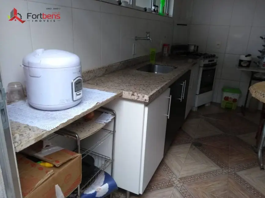 Casa com 2 quartos à venda, 300m2 em Jardim Alegria, Francisco Morato - SP - imagem 5 Foto 5 de Casa com 2 quartos à venda, 300m2 em Jardim Alegria, Francisco Morato - SP