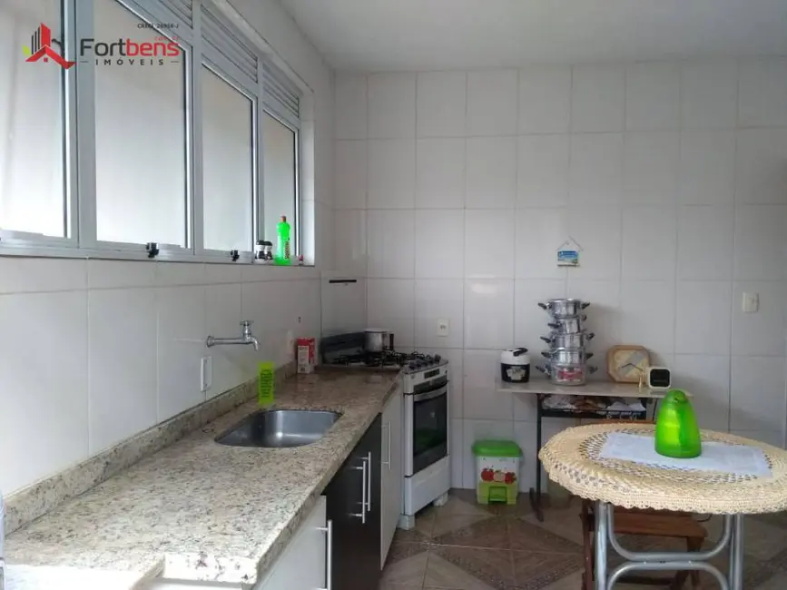 Casa com 2 quartos à venda, 300m2 em Jardim Alegria, Francisco Morato - SP - imagem 6 Foto 6 de Casa com 2 quartos à venda, 300m2 em Jardim Alegria, Francisco Morato - SP