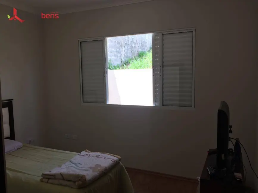 Sobrado com 3 quartos à venda, 129m2 em Laranjeiras, Caieiras - SP - imagem 7 Foto 7 de Sobrado com 3 quartos à venda, 129m2 em Laranjeiras, Caieiras - SP