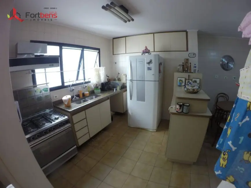 Foto 9 de Apartamento com 2 quartos à venda, 250m2 em Barra Funda, Guaruja - SP