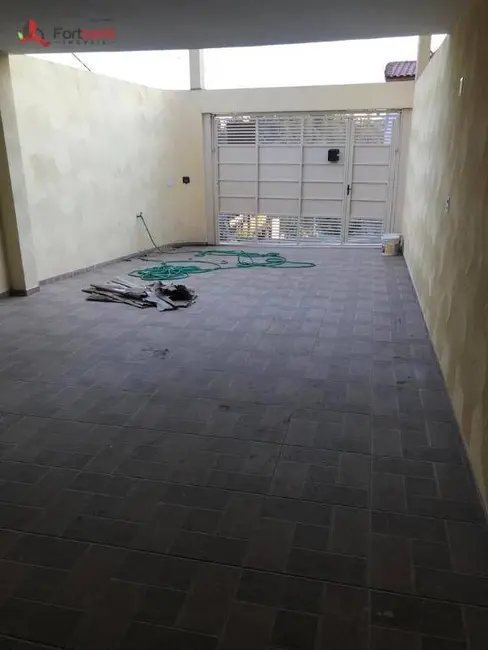 Sobrado com 3 quartos à venda, 90m2 em Vila Caiúba, São Paulo - SP - imagem 2 Foto 2 de Sobrado com 3 quartos à venda, 90m2 em Vila Caiúba, São Paulo - SP