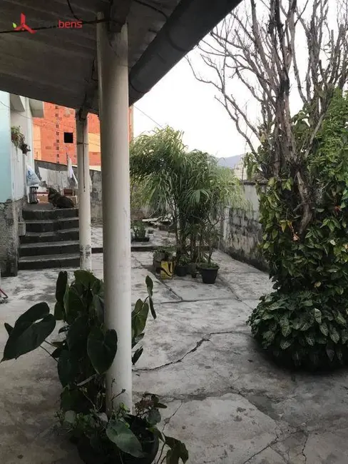 Foto 7 de Casa com 2 quartos à venda, 302m2 em Vila Caiúba, São Paulo - SP