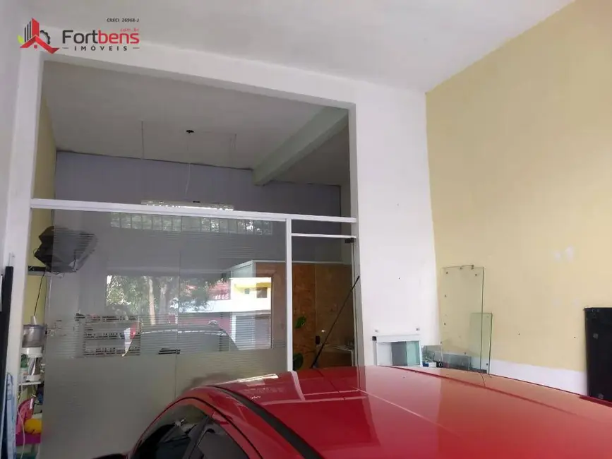 Sobrado com 3 quartos à venda, 131m2 em Laranjeiras, Caieiras - SP - imagem 4 Foto 4 de Sobrado com 3 quartos à venda, 131m2 em Laranjeiras, Caieiras - SP