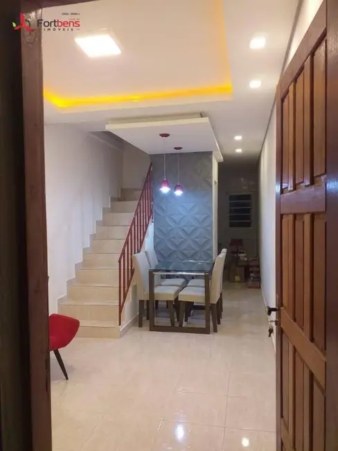 Sobrado com 2 quartos à venda, 100m2 em Jardim Alegria, Francisco Morato - SP - imagem 5 Foto 5 de Sobrado com 2 quartos à venda, 100m2 em Jardim Alegria, Francisco Morato - SP