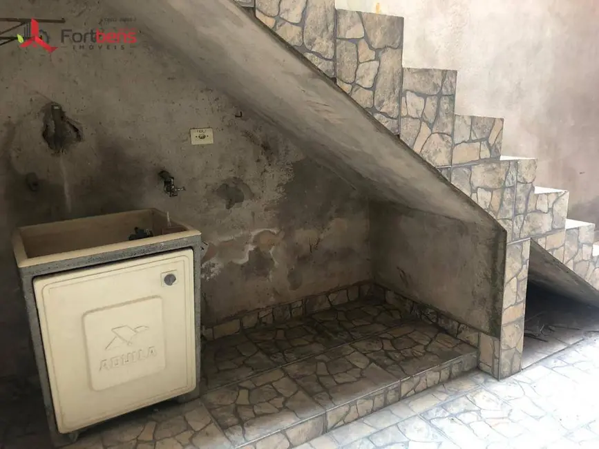 Foto 4 de Casa com 2 quartos à venda, 194m2 em Vera Tereza, Caieiras - SP