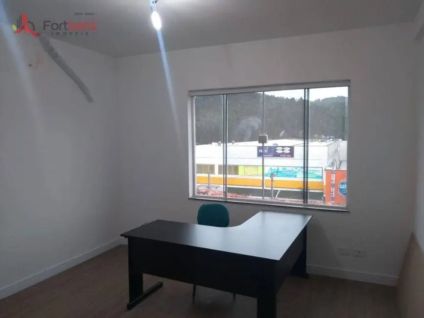 Sala Comercial para alugar, 30m2 em Região Central, Caieiras - SP - imagem 3 Foto 3 de Sala Comercial para alugar, 30m2 em Região Central, Caieiras - SP