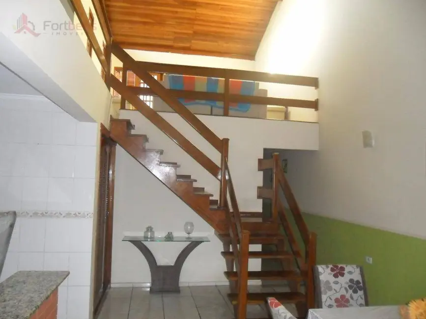 Foto 4 de Sobrado com 3 quartos à venda, 150m2 em Serpa, Caieiras - SP