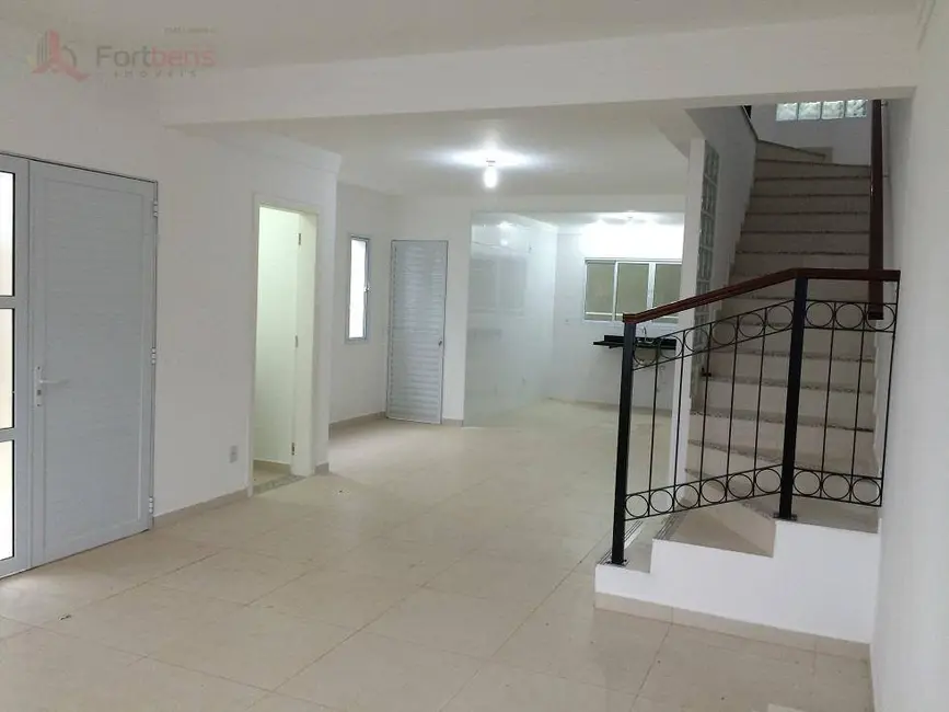 Foto 2 de Sobrado com 3 quartos à venda, 180m2 em Villa Verde, Franco Da Rocha - SP