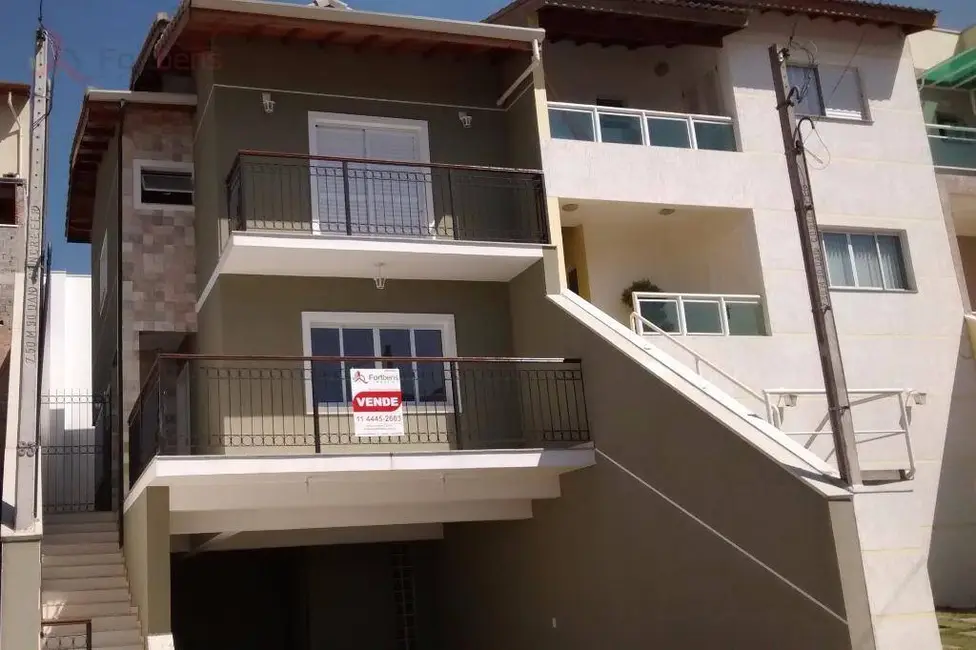 Foto 1 de Sobrado com 3 quartos à venda, 180m2 em Villa Verde, Franco Da Rocha - SP