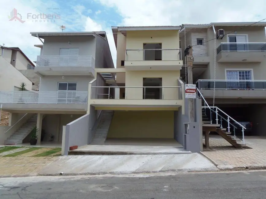 Foto 1 de Sobrado com 3 quartos à venda, 190m2 em Villa Verde, Franco Da Rocha - SP