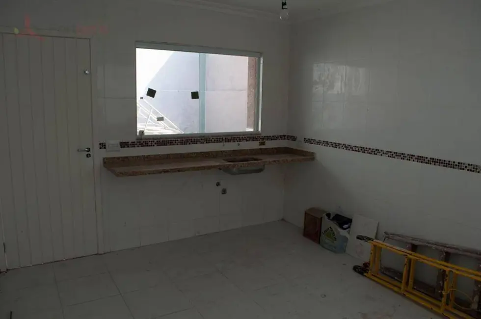 Sobrado com 3 quartos à venda, 130m2 em Parque Assunção, Taboao Da Serra - SP - imagem 4 Foto 4 de Sobrado com 3 quartos à venda, 130m2 em Parque Assunção, Taboao Da Serra - SP