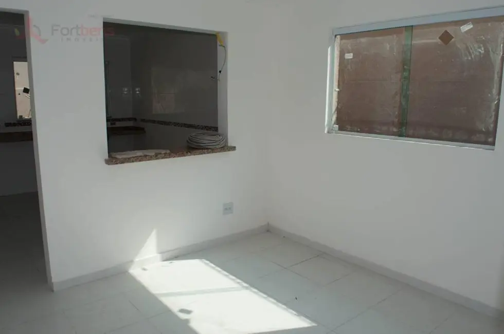 Sobrado com 3 quartos à venda, 130m2 em Parque Assunção, Taboao Da Serra - SP - imagem 3 Foto 3 de Sobrado com 3 quartos à venda, 130m2 em Parque Assunção, Taboao Da Serra - SP