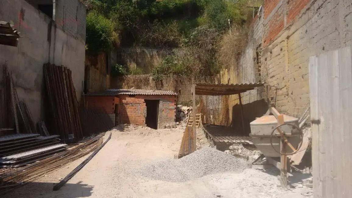 Foto 1 de Terreno / Lote à venda, 350m2 em Serpa, Caieiras - SP