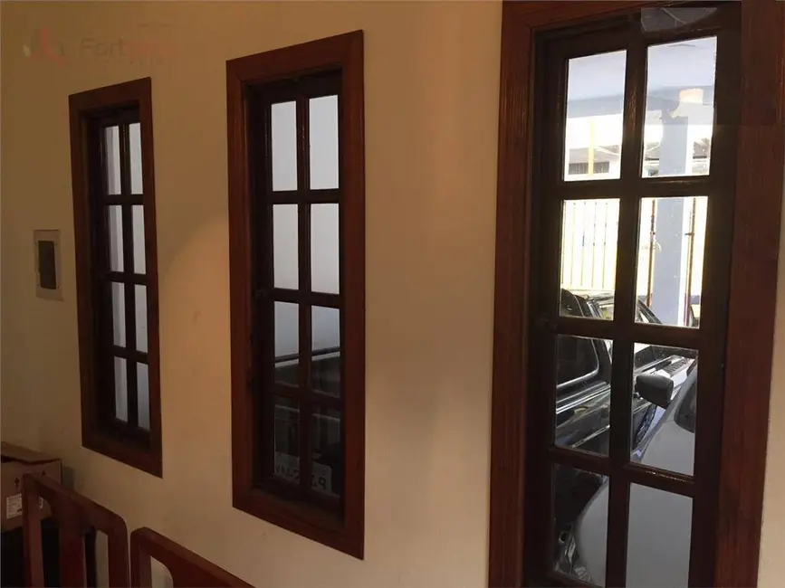 Foto 3 de Sobrado com 4 quartos à venda, 300m2 em Serpa, Caieiras - SP