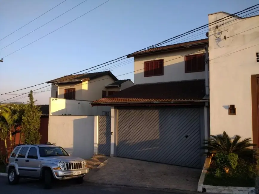 Foto 2 de Sobrado com 3 quartos à venda, 150m2 em Serpa, Caieiras - SP