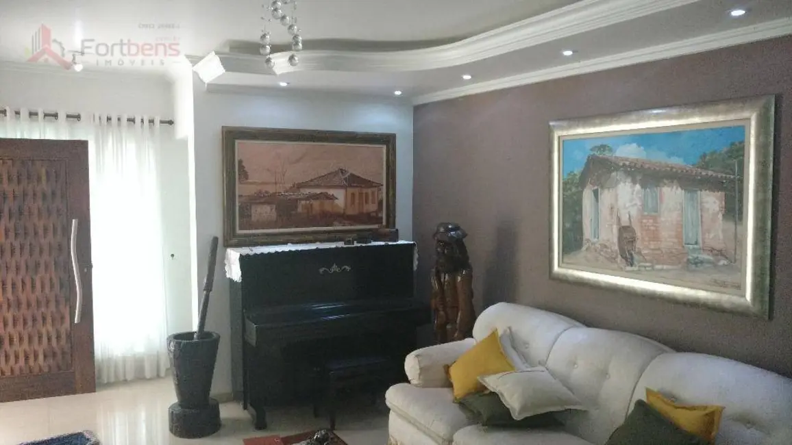 Foto 9 de Sobrado com 3 quartos à venda, 215m2 em Laranjeiras, Caieiras - SP