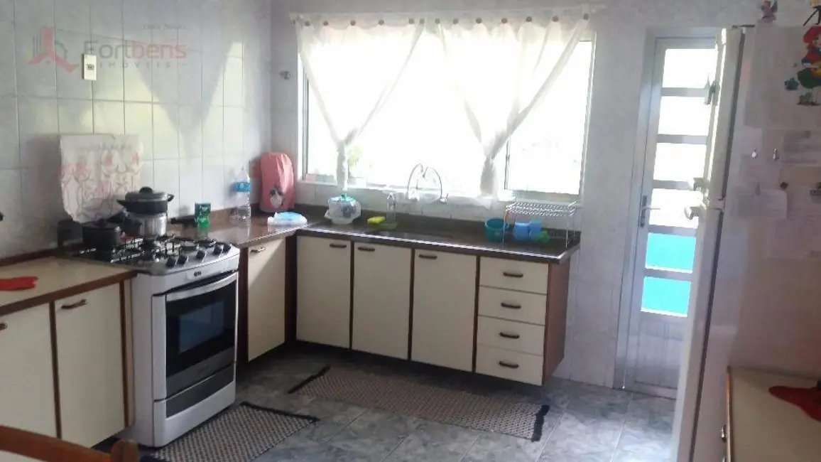 Sobrado com 2 quartos à venda, 515m2 em Vila Rosina, Caieiras - SP - imagem 5 Foto 5 de Sobrado com 2 quartos à venda, 515m2 em Vila Rosina, Caieiras - SP