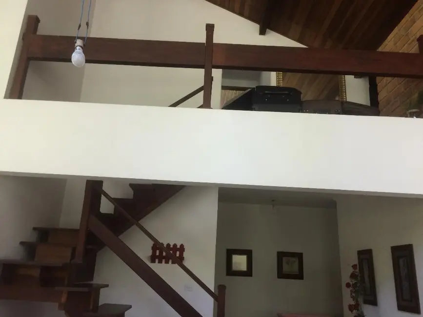 Chácara com 5 quartos à venda, 150m2 em Jardim Luciana, Franco Da Rocha - SP - imagem 7 Foto 7 de Chácara com 5 quartos à venda, 150m2 em Jardim Luciana, Franco Da Rocha - SP