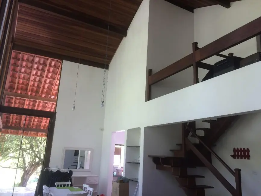 Chácara com 5 quartos à venda, 150m2 em Jardim Luciana, Franco Da Rocha - SP - imagem 8 Foto 8 de Chácara com 5 quartos à venda, 150m2 em Jardim Luciana, Franco Da Rocha - SP