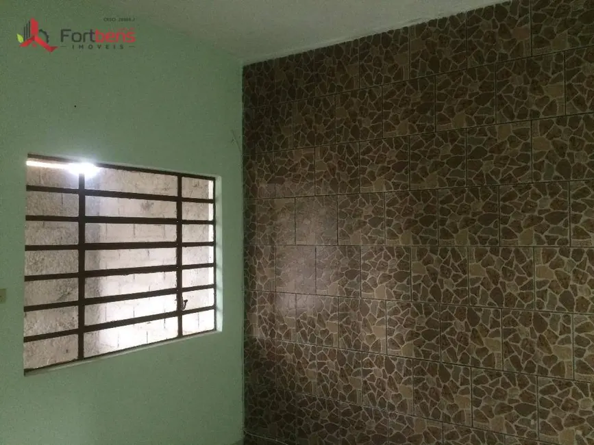 Casa com 2 quartos à venda e para alugar, 229m2 em Vera Tereza, Caieiras - SP - imagem 5 Foto 5 de Casa com 2 quartos à venda e para alugar, 229m2 em Vera Tereza, Caieiras - SP