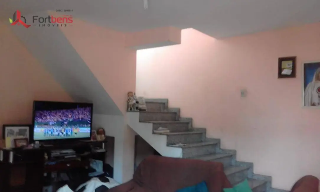 Foto 2 de Sobrado com 5 quartos para alugar, 200m2 em Laranjeiras, Caieiras - SP