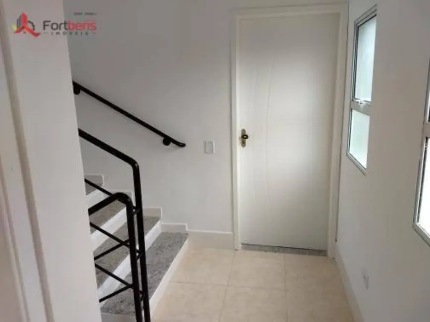 Apartamento com 2 quartos à venda, 53m2 em Jardim Olga, Francisco Morato - SP - imagem 3 Foto 3 de Apartamento com 2 quartos à venda, 53m2 em Jardim Olga, Francisco Morato - SP