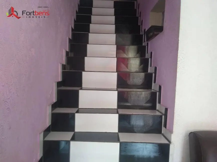 Foto 9 de Sobrado com 3 quartos à venda, 167m2 em Vera Tereza, Caieiras - SP