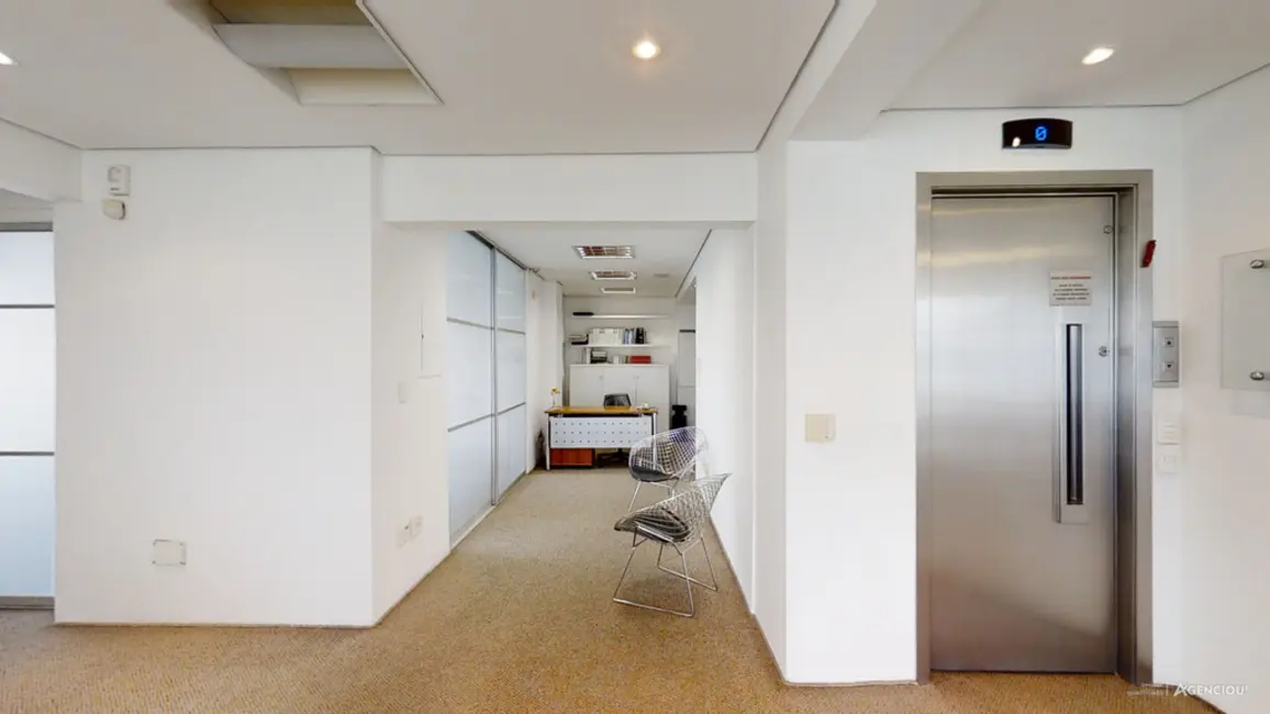 Foto 2 de Apartamento com 6 quartos à venda, 223m2 em Jardim Europa, São Paulo - SP