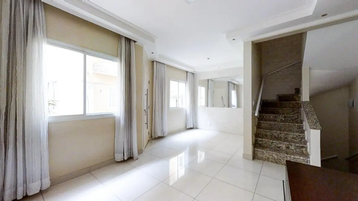 Foto 4 de Casa com 3 quartos à venda, 121m2 em Jardim Santa Inês, São Paulo - SP