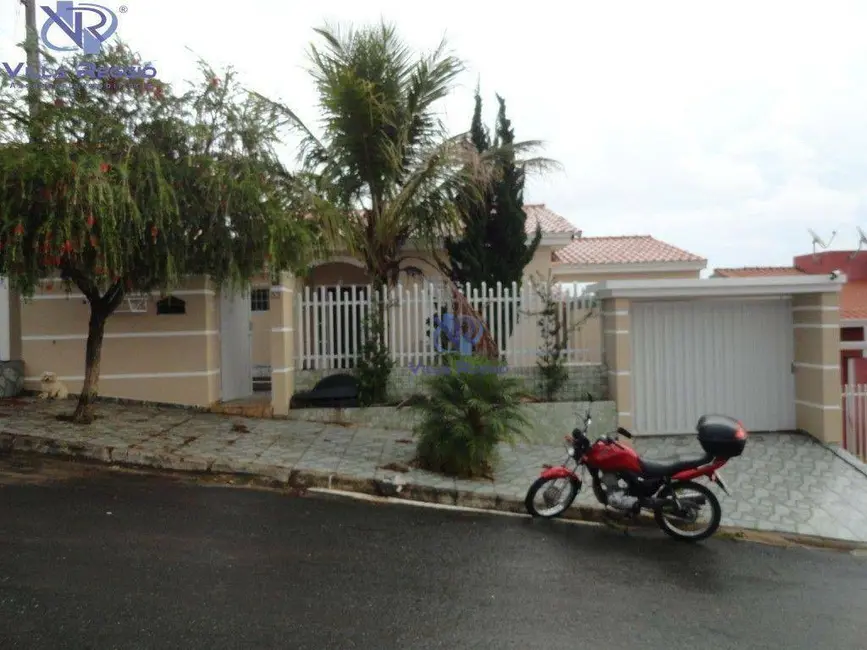 Casa com 3 quartos à venda, 360m2 em Pilar Do Sul - SP - imagem 1 Foto 1 de Casa com 3 quartos à venda, 360m2 em Pilar Do Sul - SP