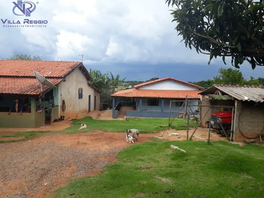 Chácara com 4 quartos à venda, 3000m2 em Pilar Do Sul - SP - imagem 3 Foto 3 de Chácara com 4 quartos à venda, 3000m2 em Pilar Do Sul - SP