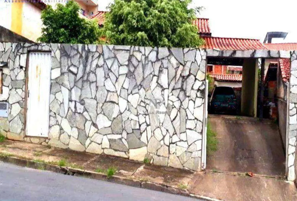 Casa com 3 quartos à venda, 252m2 em Pilar Do Sul - SP - imagem 1 Foto 1 de Casa com 3 quartos à venda, 252m2 em Pilar Do Sul - SP