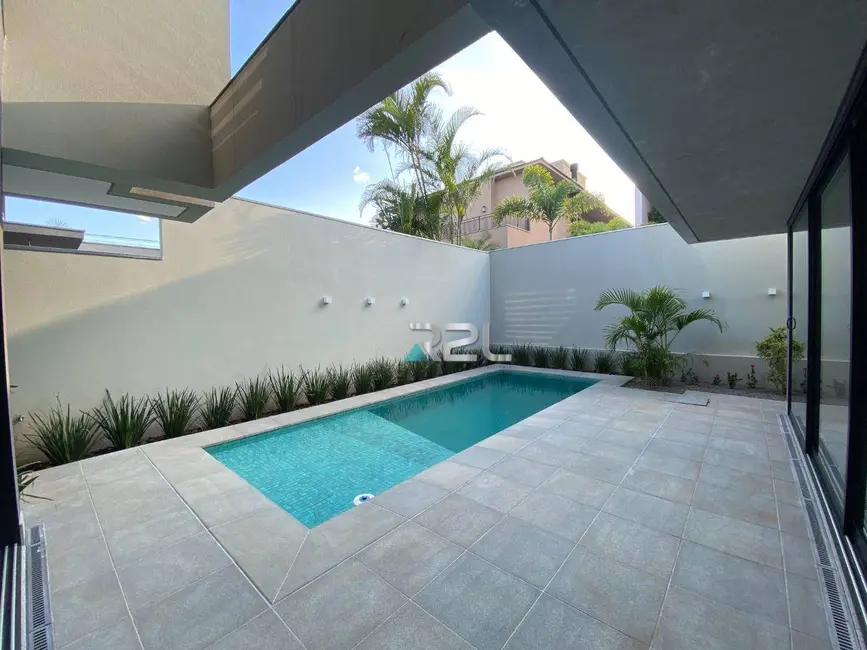 Sobrado com 4 quartos à venda, 360m2 em Campo Grande - MS - imagem 8 Foto 8 de Sobrado com 4 quartos à venda, 360m2 em Campo Grande - MS