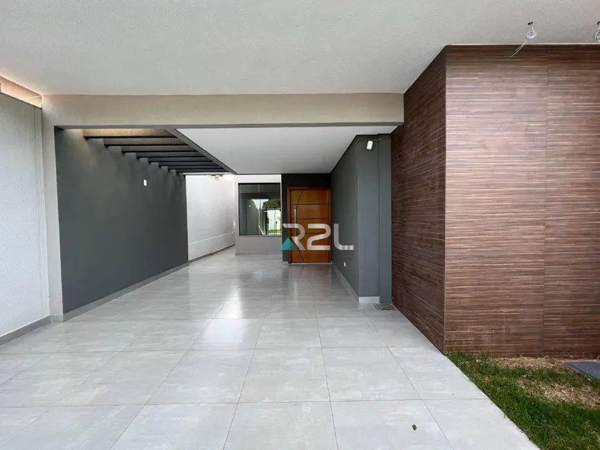 Foto 3 de Casa com 3 quartos à venda, 225m2 em Parque Residencial Rita Vieira, Campo Grande - MS