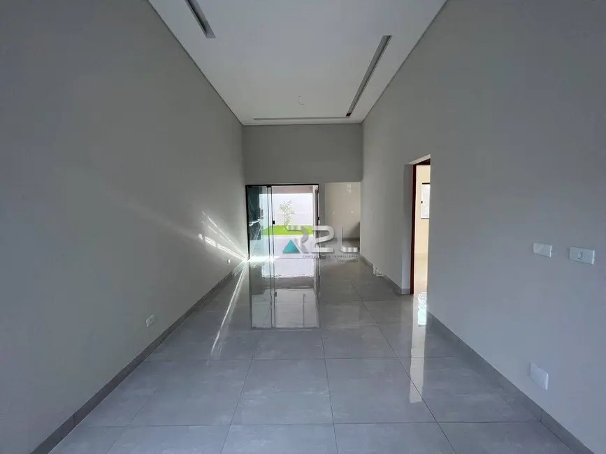 Foto 7 de Casa com 3 quartos à venda, 225m2 em Parque Residencial Rita Vieira, Campo Grande - MS