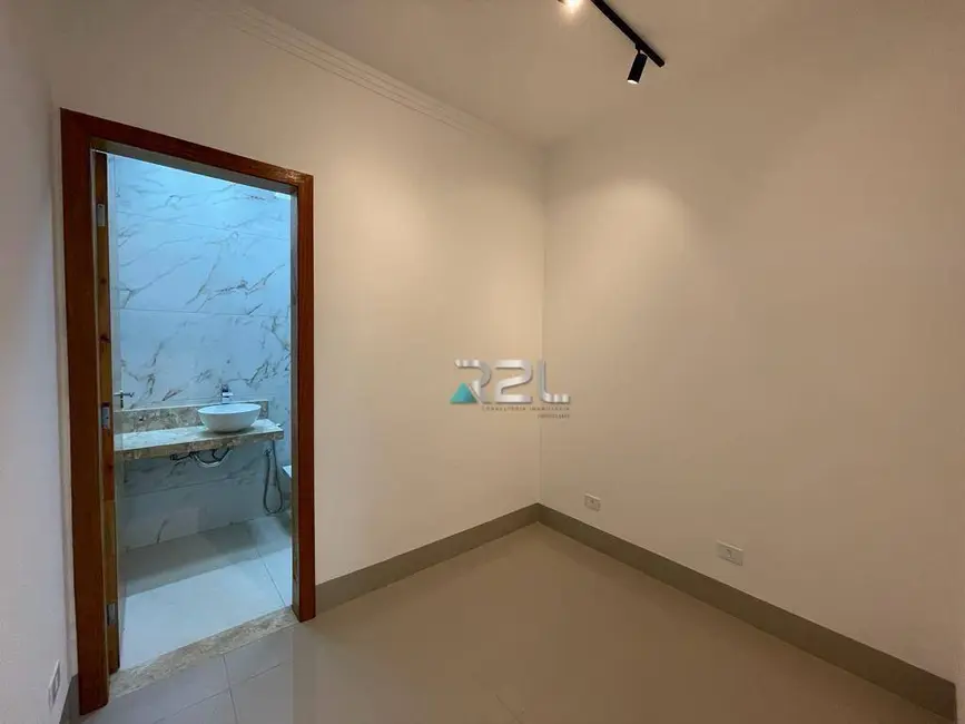 Casa com 3 quartos à venda, 270m2 em Parque Residencial Rita Vieira, Campo Grande - MS - imagem 6 Foto 6 de Casa com 3 quartos à venda, 270m2 em Parque Residencial Rita Vieira, Campo Grande - MS