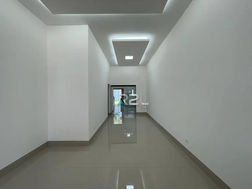 Casa com 3 quartos à venda, 270m2 em Parque Residencial Rita Vieira, Campo Grande - MS - imagem 3 Foto 3 de Casa com 3 quartos à venda, 270m2 em Parque Residencial Rita Vieira, Campo Grande - MS