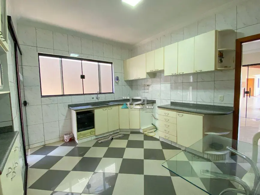 Casa com 4 quartos à venda, 525m2 em Jardim Autonomista, Campo Grande - MS - imagem 9 Foto 9 de Casa com 4 quartos à venda, 525m2 em Jardim Autonomista, Campo Grande - MS