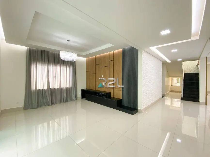 Sobrado com 3 quartos à venda, 512m2 em Residencial Damha II, Campo Grande - MS - imagem 6 Foto 6 de Sobrado com 3 quartos à venda, 512m2 em Residencial Damha II, Campo Grande - MS