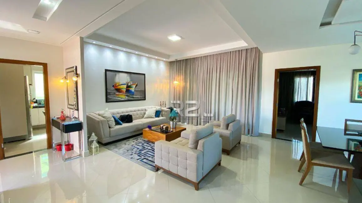 Sobrado com 4 quartos à venda, 450m2 em Residencial Damha II, Campo Grande - MS - imagem 3 Foto 3 de Sobrado com 4 quartos à venda, 450m2 em Residencial Damha II, Campo Grande - MS