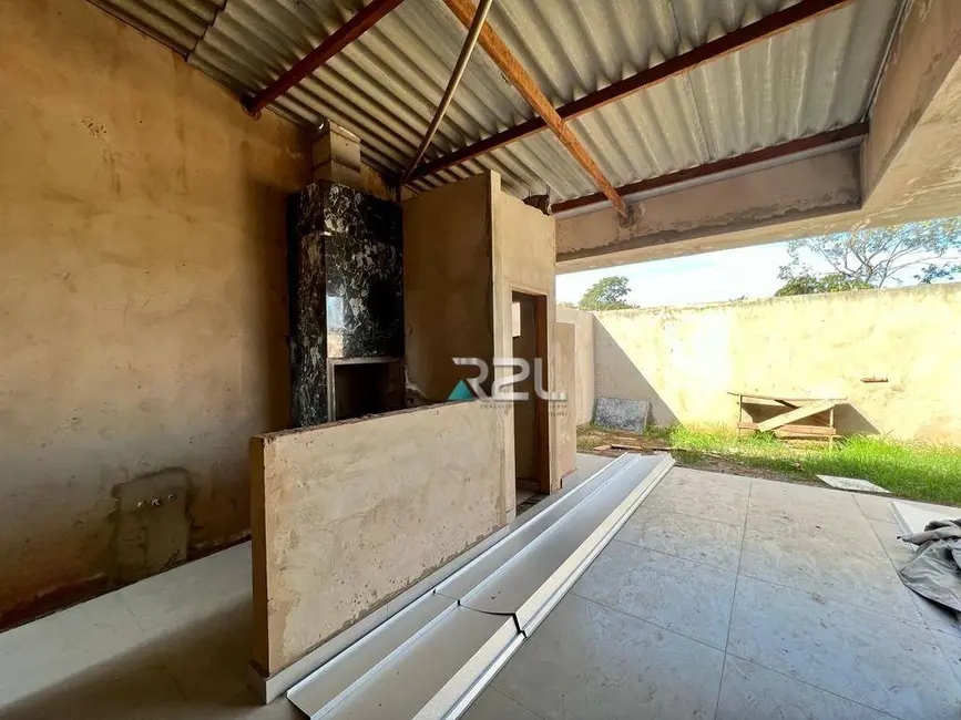 Foto 6 de Casa com 3 quartos à venda, 225m2 em Parque Residencial Rita Vieira, Campo Grande - MS