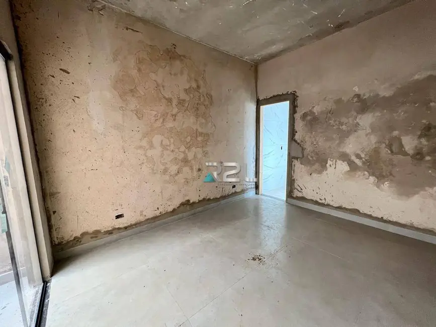 Foto 5 de Casa com 3 quartos à venda, 225m2 em Parque Residencial Rita Vieira, Campo Grande - MS