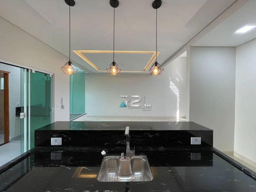 Casa com 3 quartos à venda, 360m2 em Carandá Bosque, Campo Grande - MS - imagem 8 Foto 8 de Casa com 3 quartos à venda, 360m2 em Carandá Bosque, Campo Grande - MS