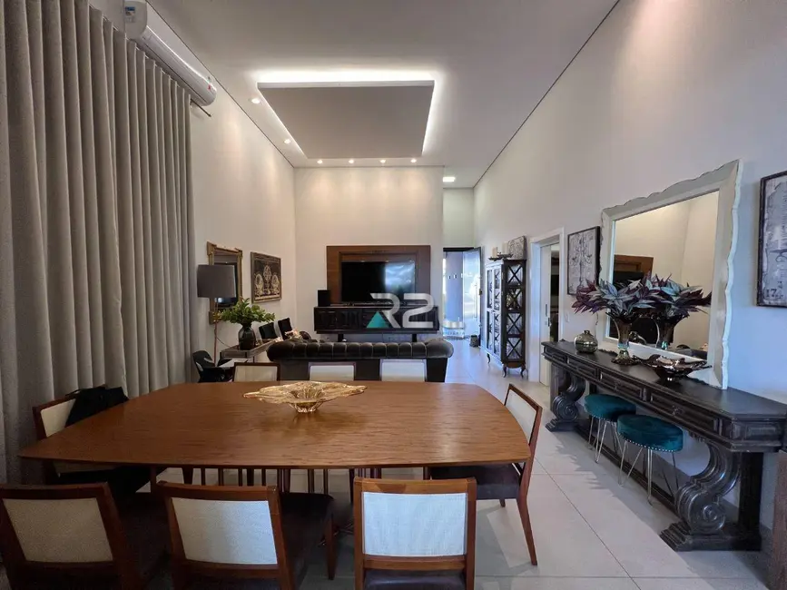 Foto 5 de Casa de Condomínio com 3 quartos à venda, 374m2 em Jardim Montevidéu, Campo Grande - MS