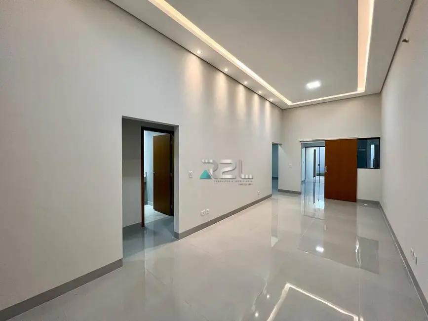 Casa com 3 quartos à venda, 225m2 em Jardim Auxiliadora, Campo Grande - MS - imagem 5 Foto 5 de Casa com 3 quartos à venda, 225m2 em Jardim Auxiliadora, Campo Grande - MS