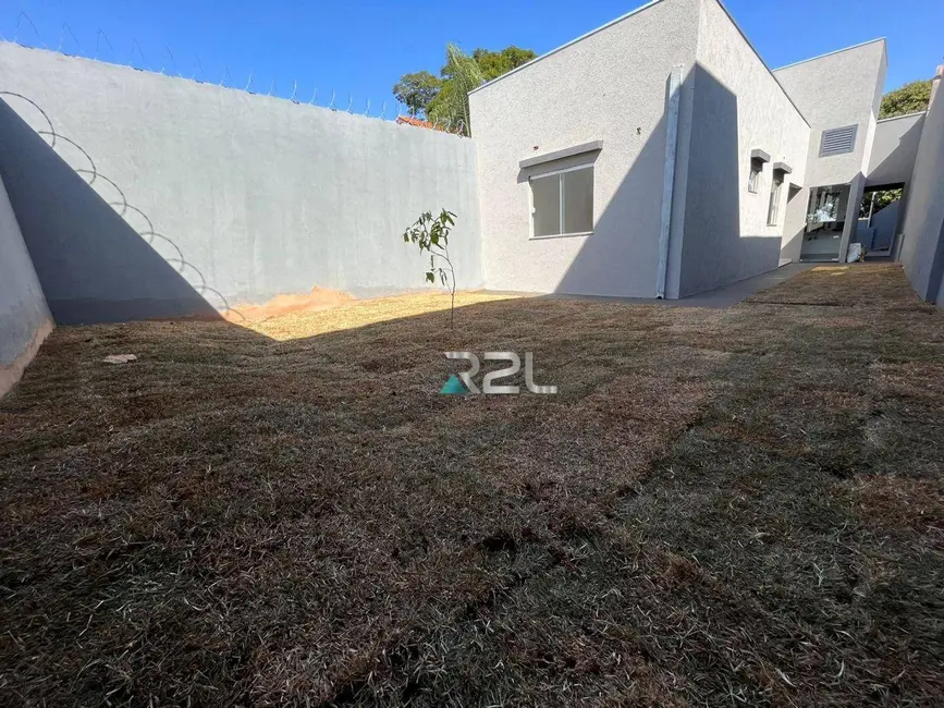 Casa com 2 quartos à venda, 180m2 em Universitário, Campo Grande - MS - imagem 4 Foto 4 de Casa com 2 quartos à venda, 180m2 em Universitário, Campo Grande - MS