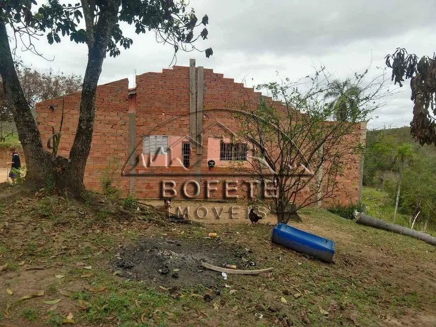 Foto 5 de Chácara com 3 quartos à venda, 5000m2 em Bofete - SP
