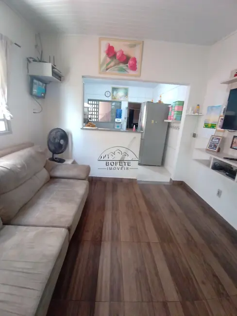 Foto 3 de Casa com 2 quartos à venda, 175m2 em Bofete - SP