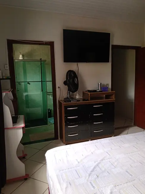 Foto 5 de Casa com 2 quartos à venda, 175m2 em Bofete - SP